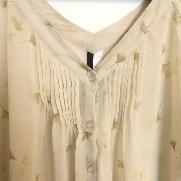 Kensie | Flowy Boho Top - Picture 2 of 8